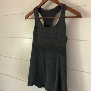 🍋 lululemon swiftly tank 👟 EUC $49 Buy $20